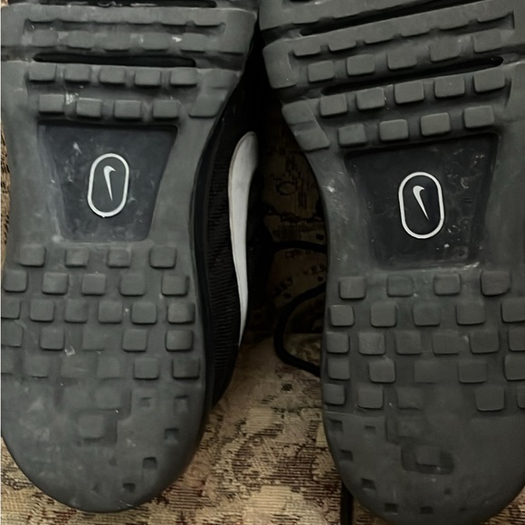 NIKE AIR MAX 2017 size 7’s-used - Picture 3 of 3